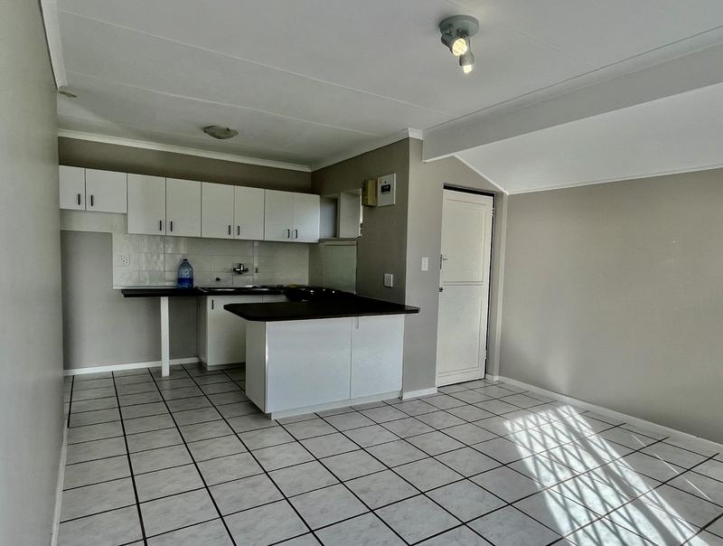 4 Bedroom Property for Sale in Fraaiuitsig Western Cape